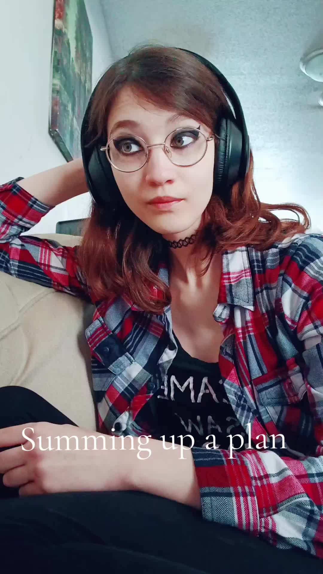 @Weird_hooman_thing666