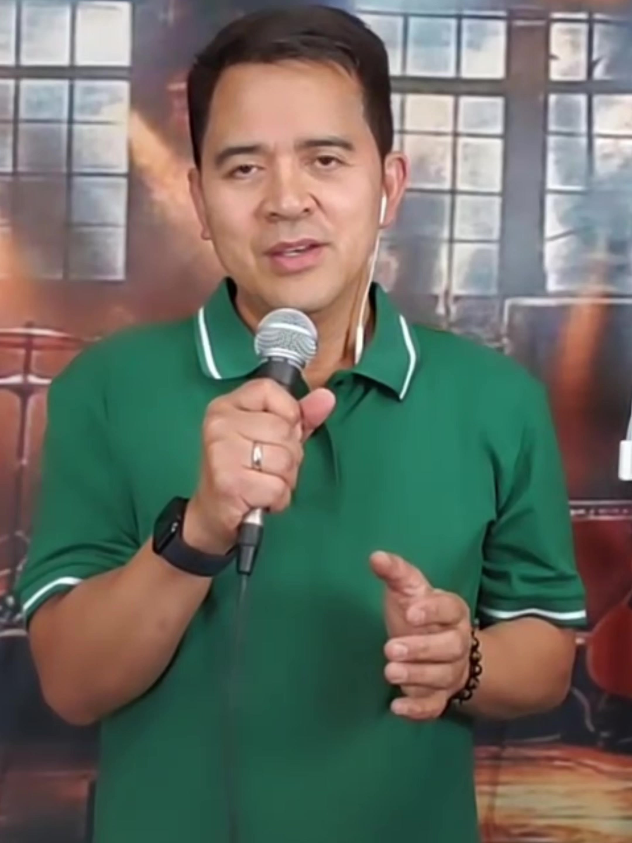 @Vhen Bautista aka Chino Romero