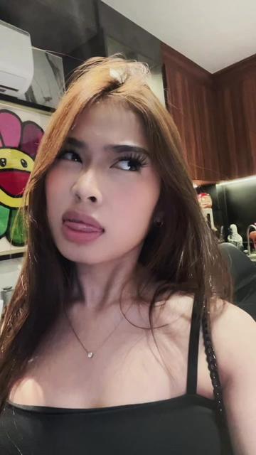 @nicole