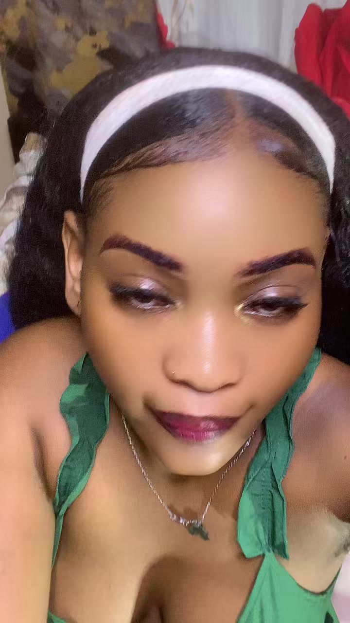 @Miche 🩷🥰🤍