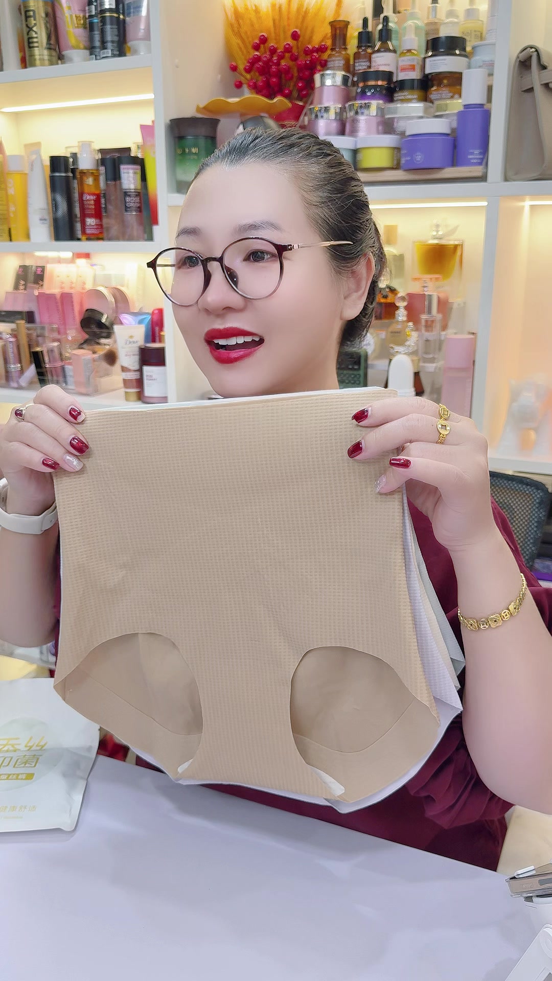 @Ổ Của Lộc1376