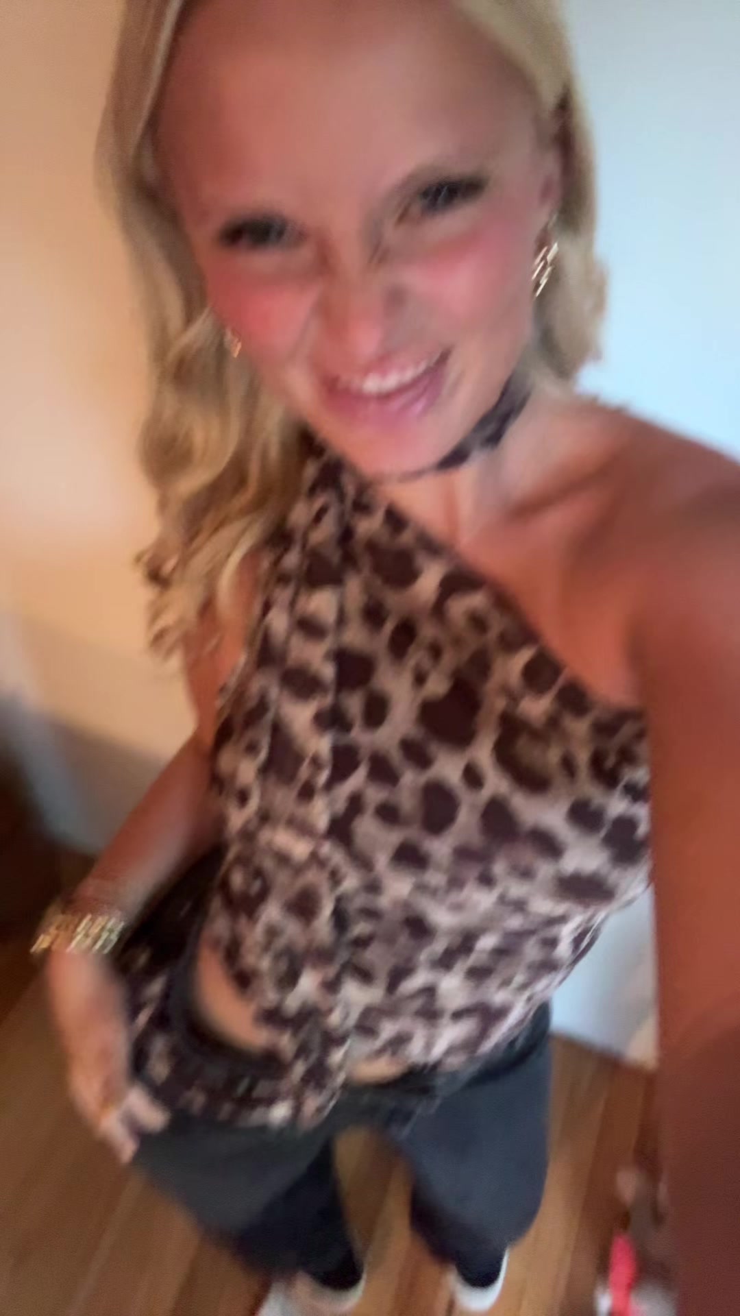 @saraoncamera