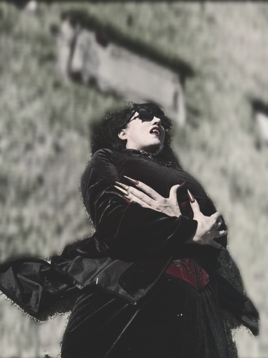 @LorettaVampzOfficial