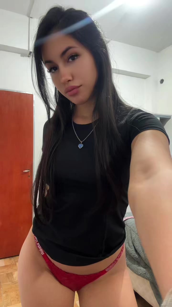 @Leila González