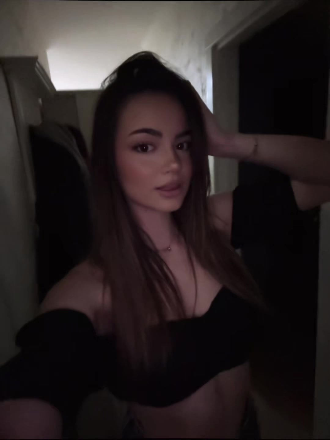 @sarakuzeljevic
