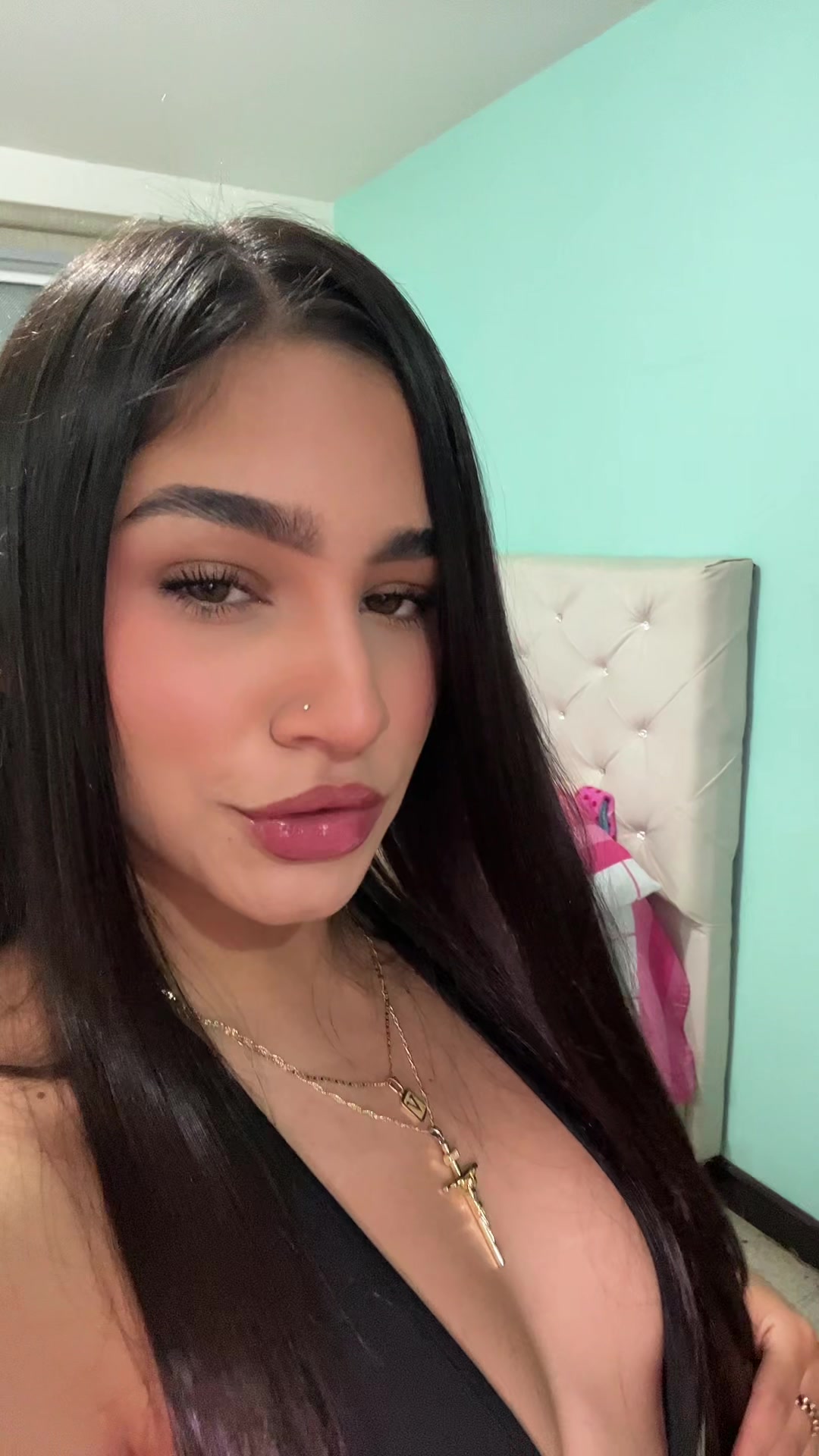@Valentina