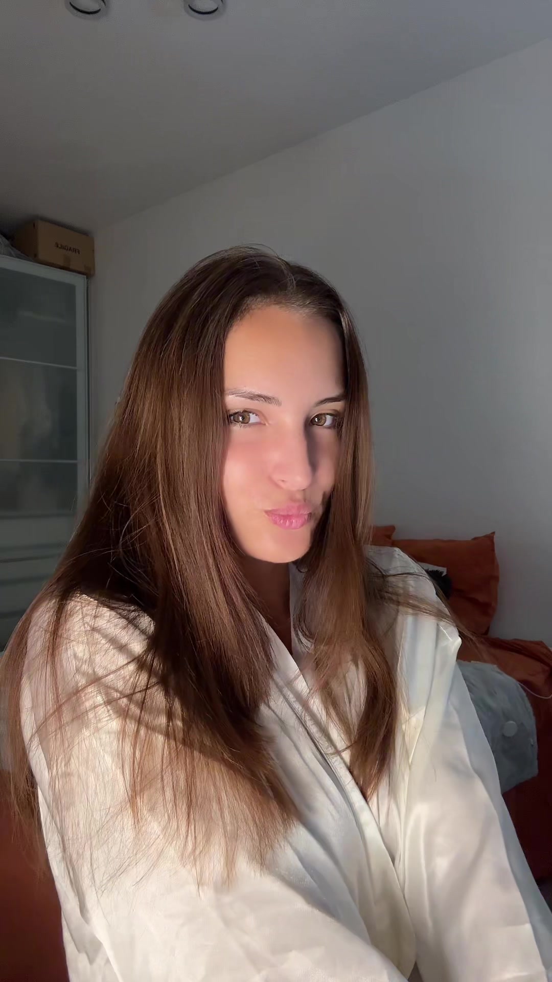 @lauriniy
