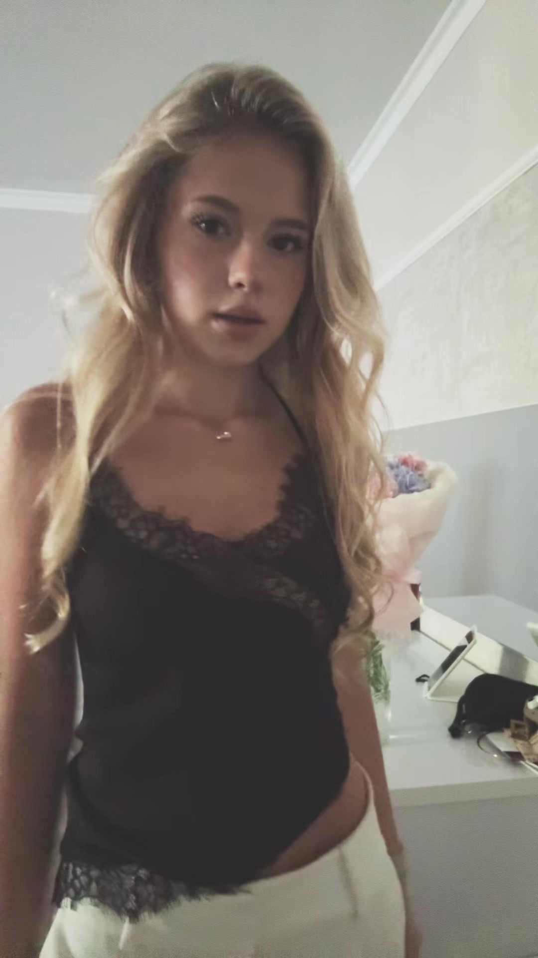 @aarishkq