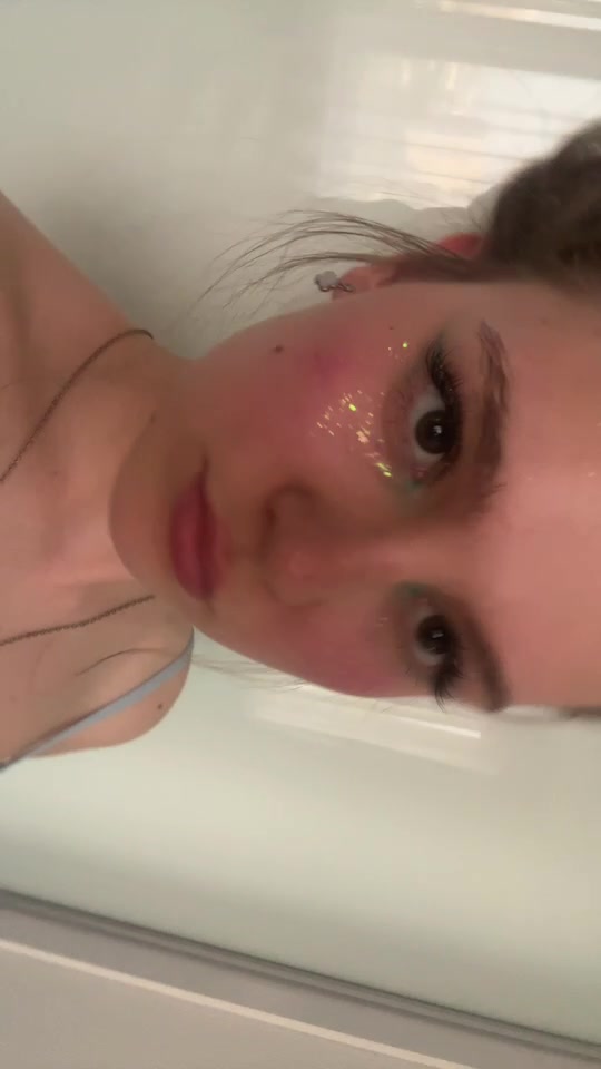 @annfox