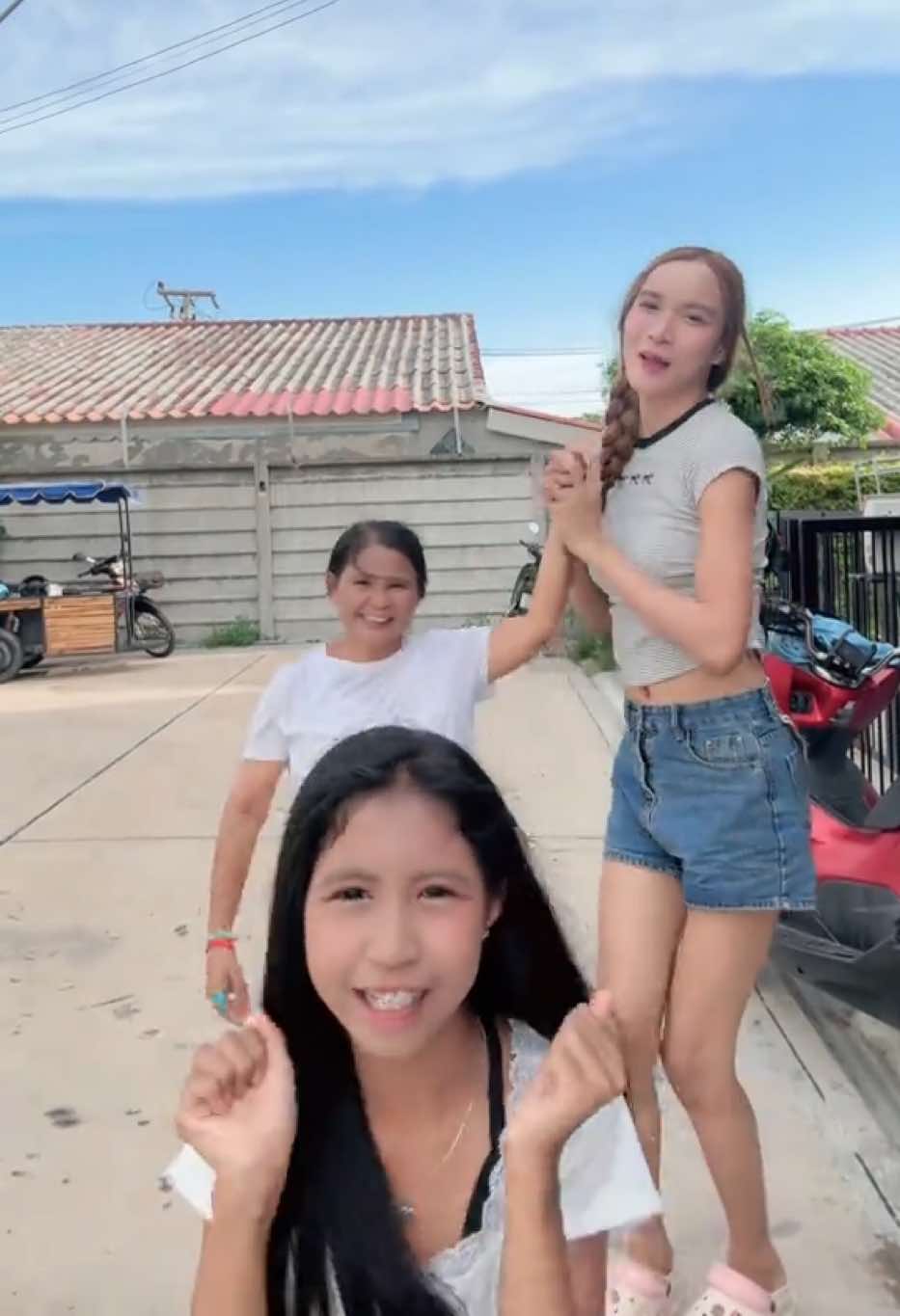 @ซ้อนุ้งตี้ 🦋