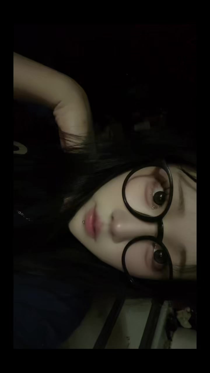 @🦋
