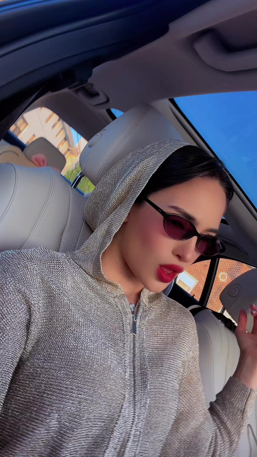 @isimbekova_M
