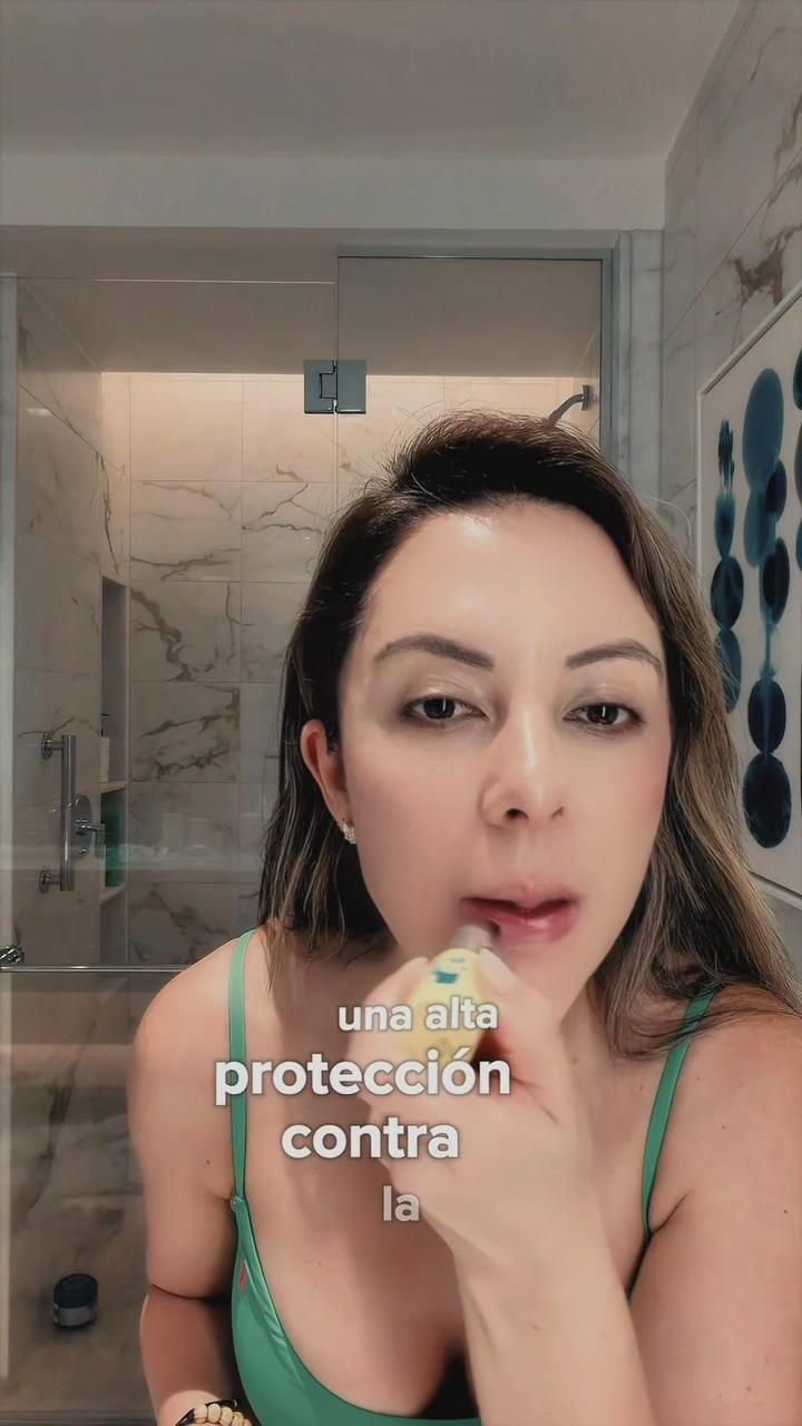 @Dermatóloga Cindy Burbano