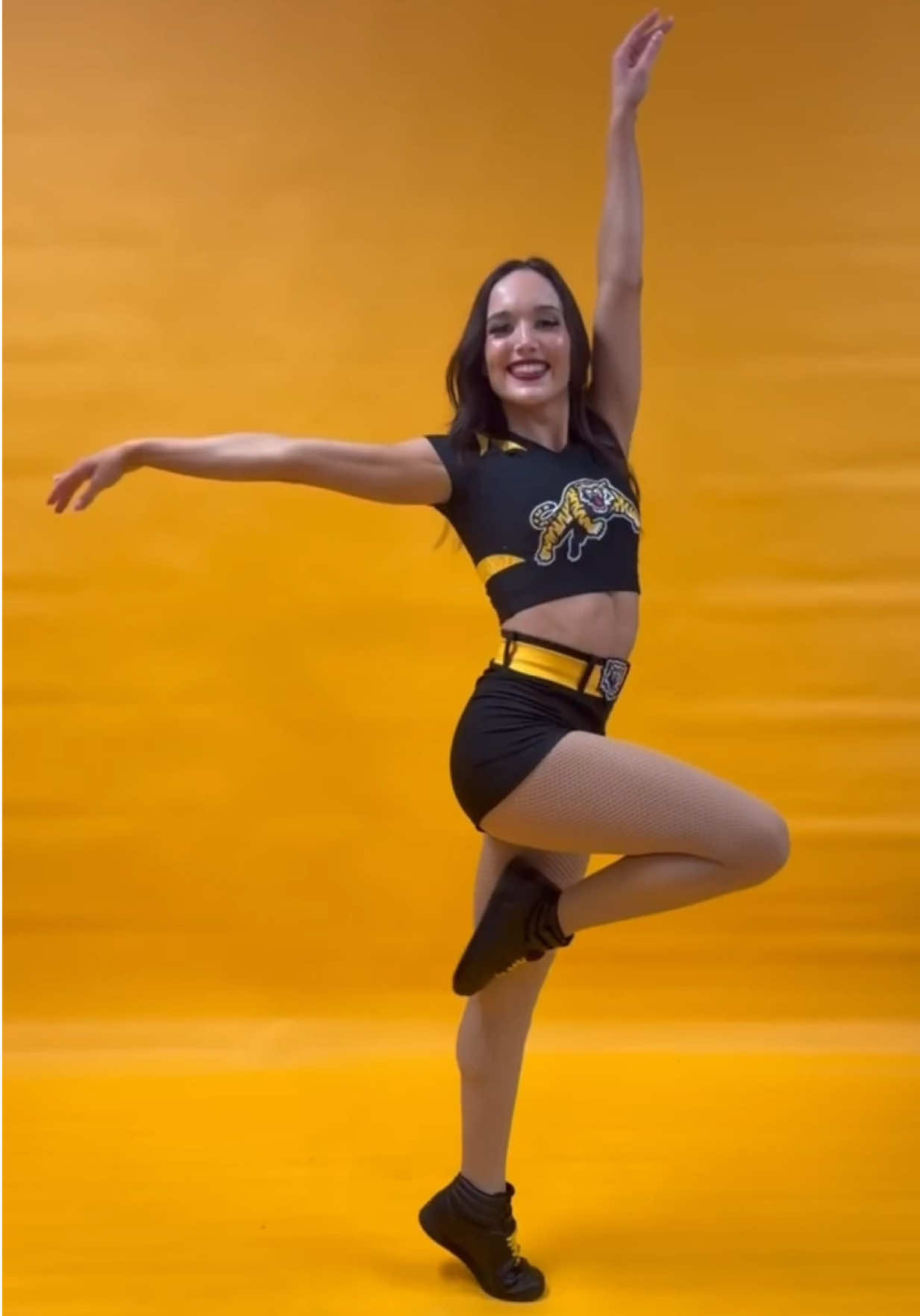 @TICATS DANCE & CHEER