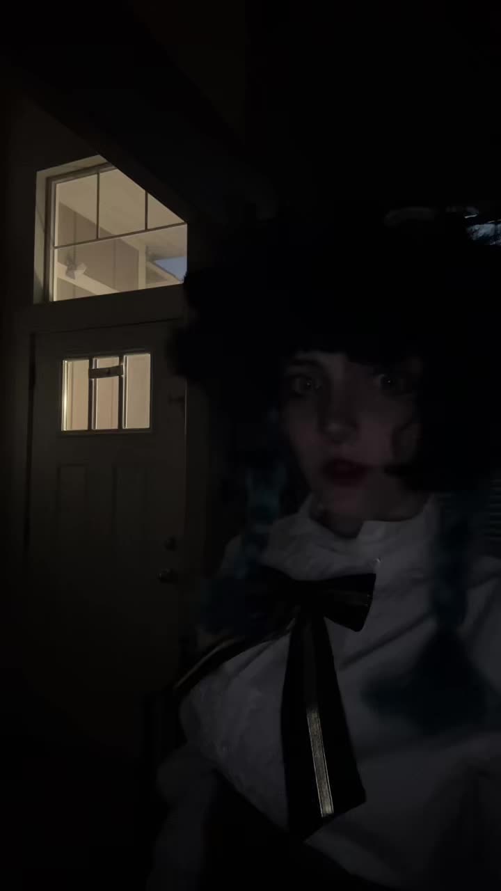 @⟢ 𝐵𝑒𝑒 ⋆✴︎˚。⋆