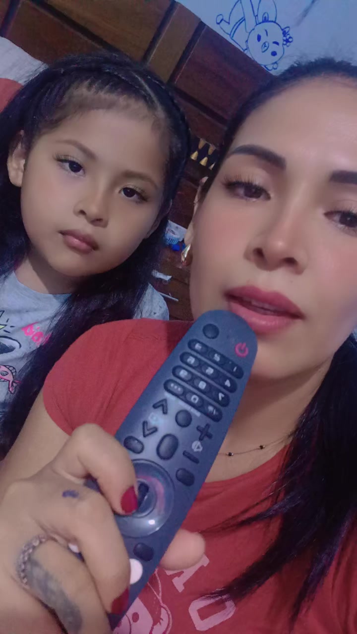 @Ximena 👑
