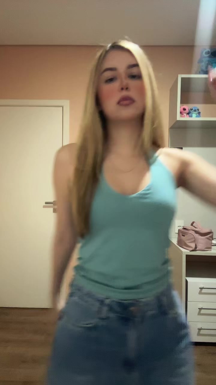 @ana julia