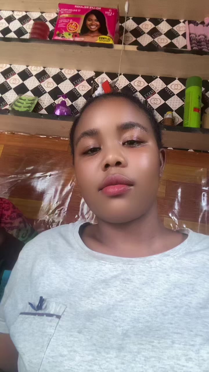 @marie claire 237