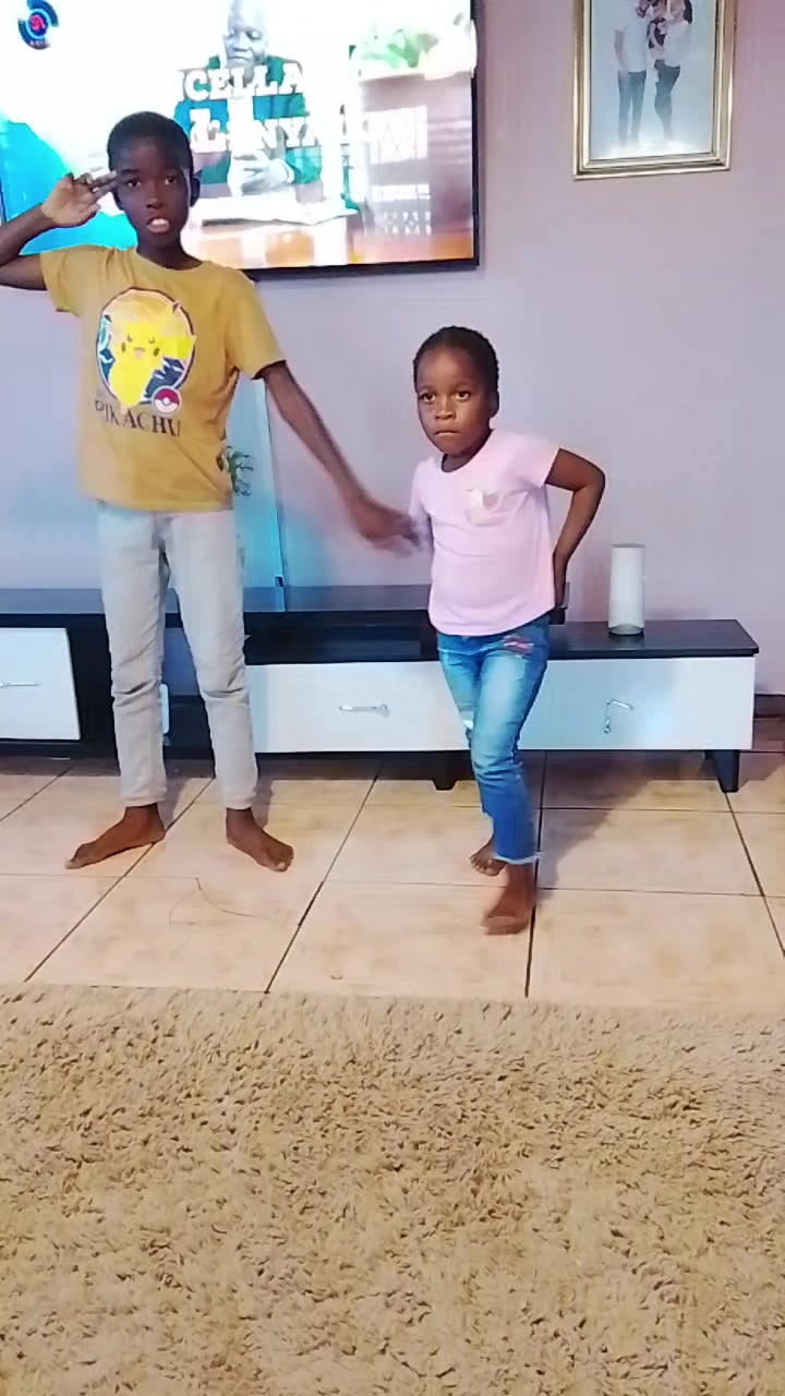 @Kellyjess(Madala vs kellyjess)