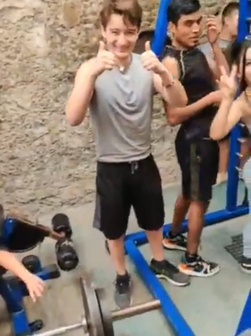 @Sebastian Zazueta