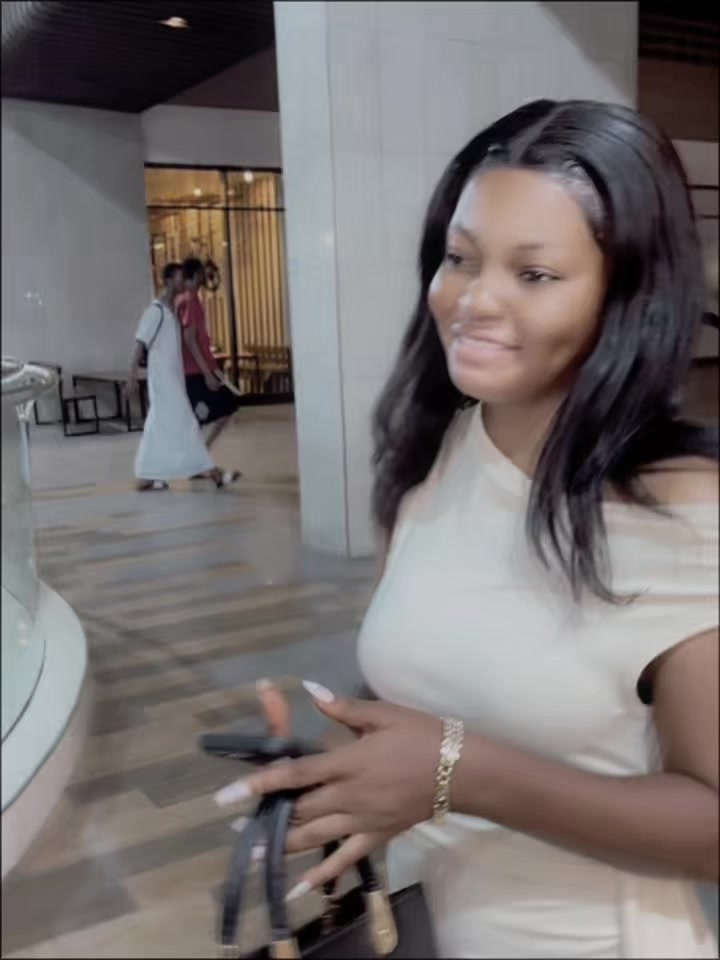 @Akua_Moore💐💞