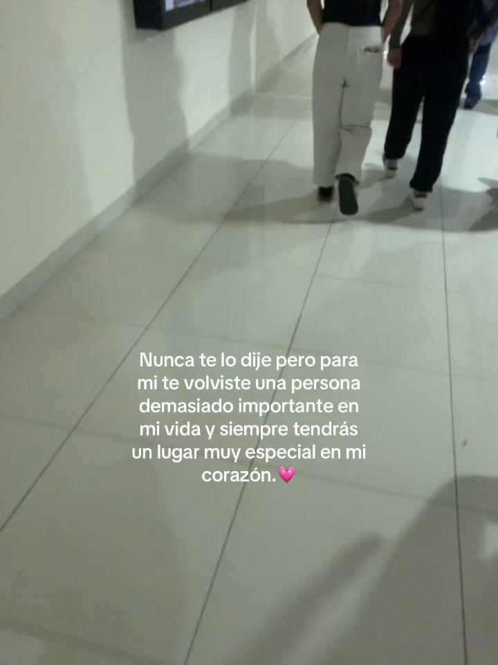 @👣.