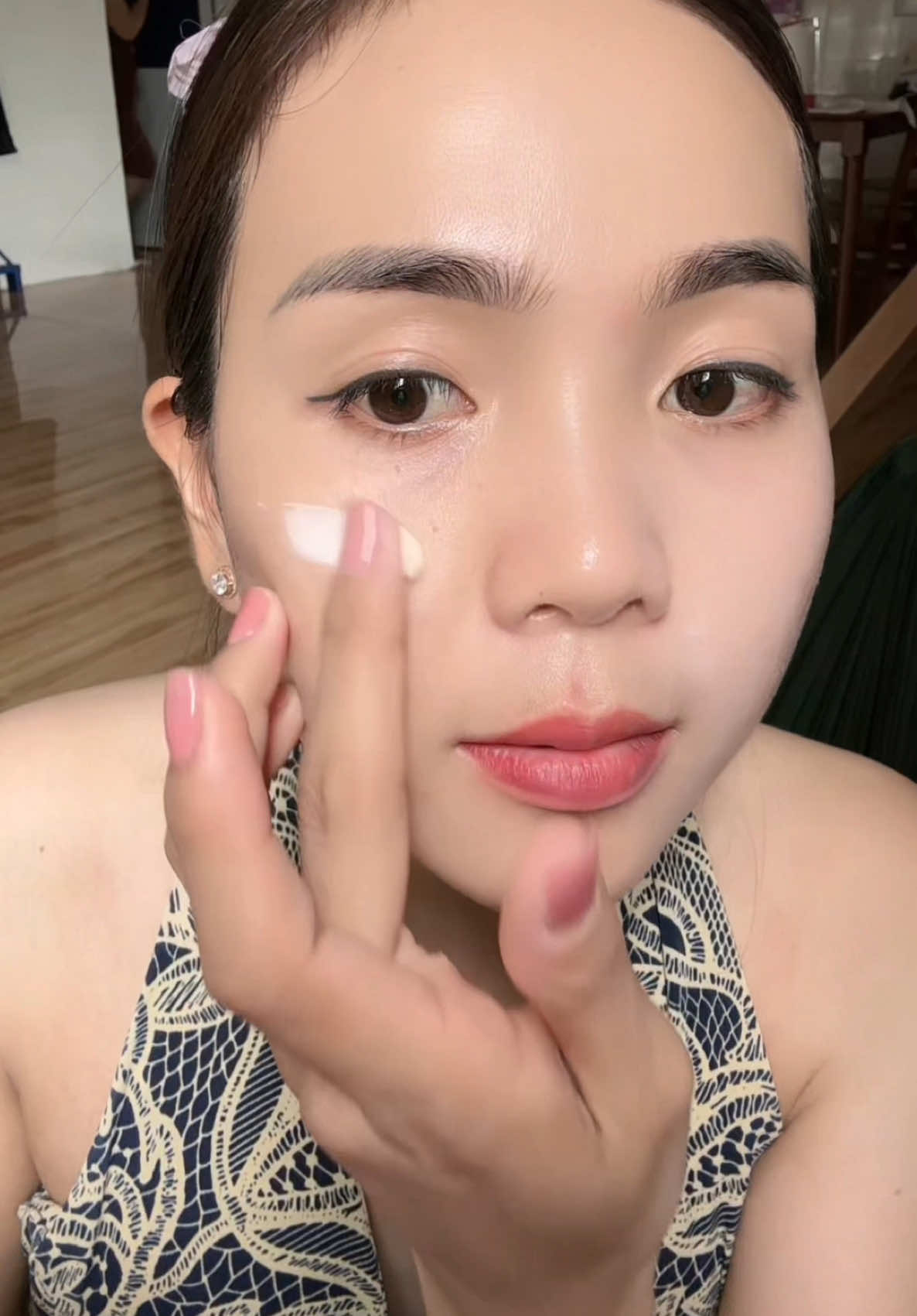 @Shop c&ocirc; g&aacute;i khmer