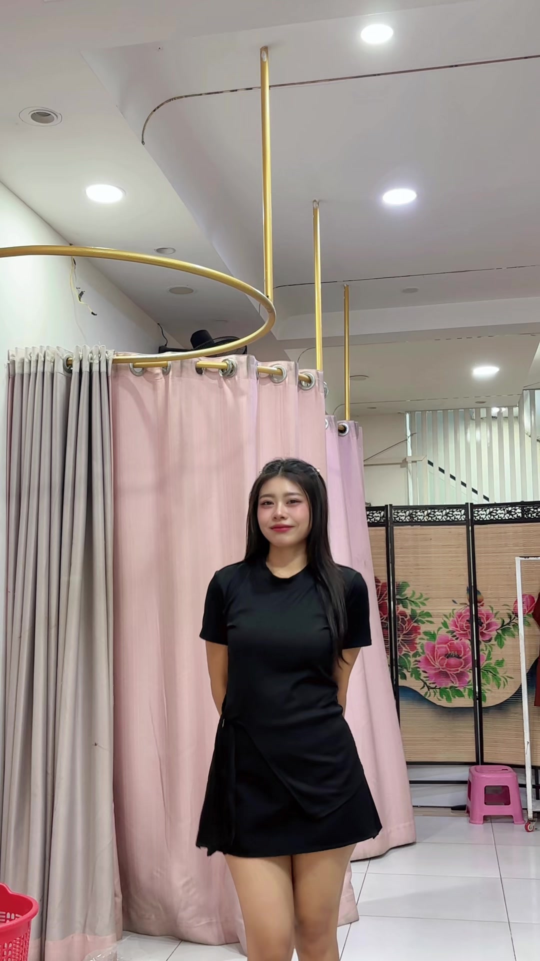 @MAY KHA LWIN🍓