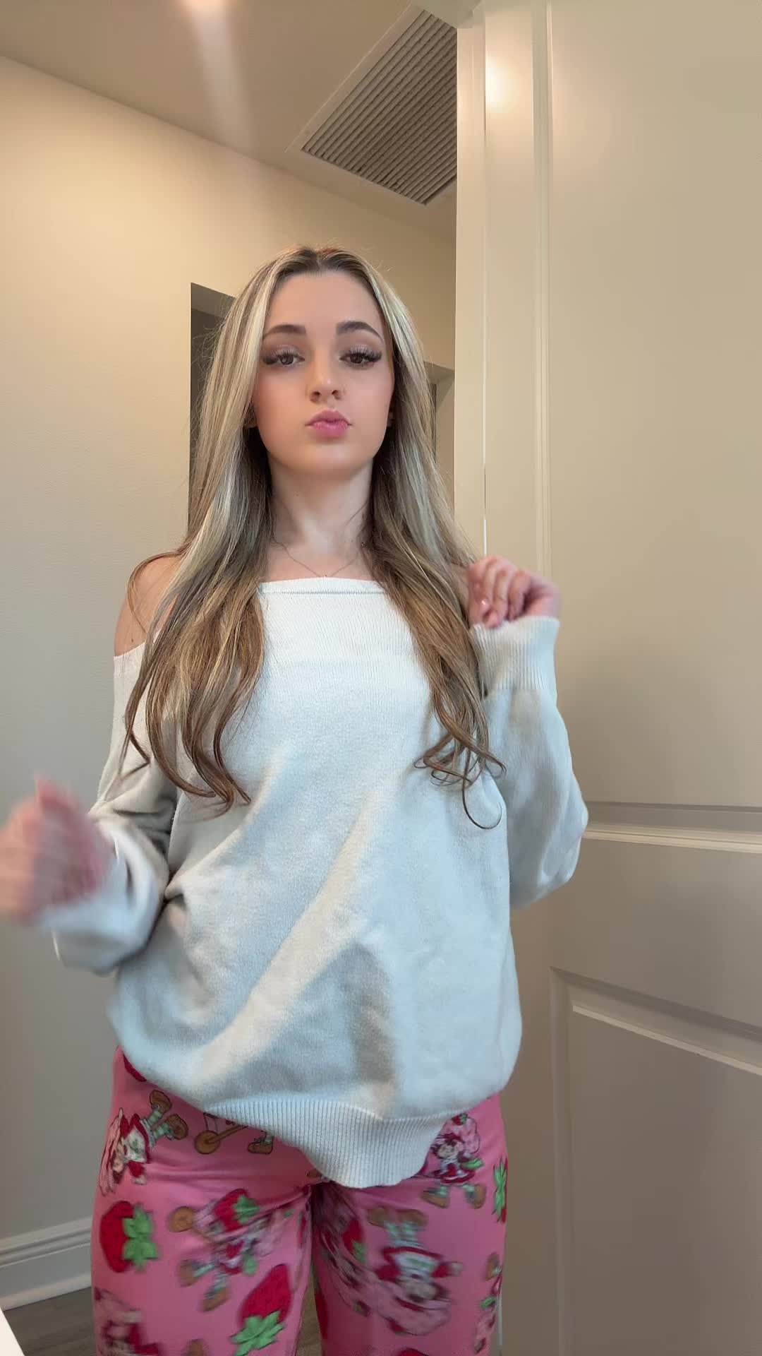 @zzoeyava