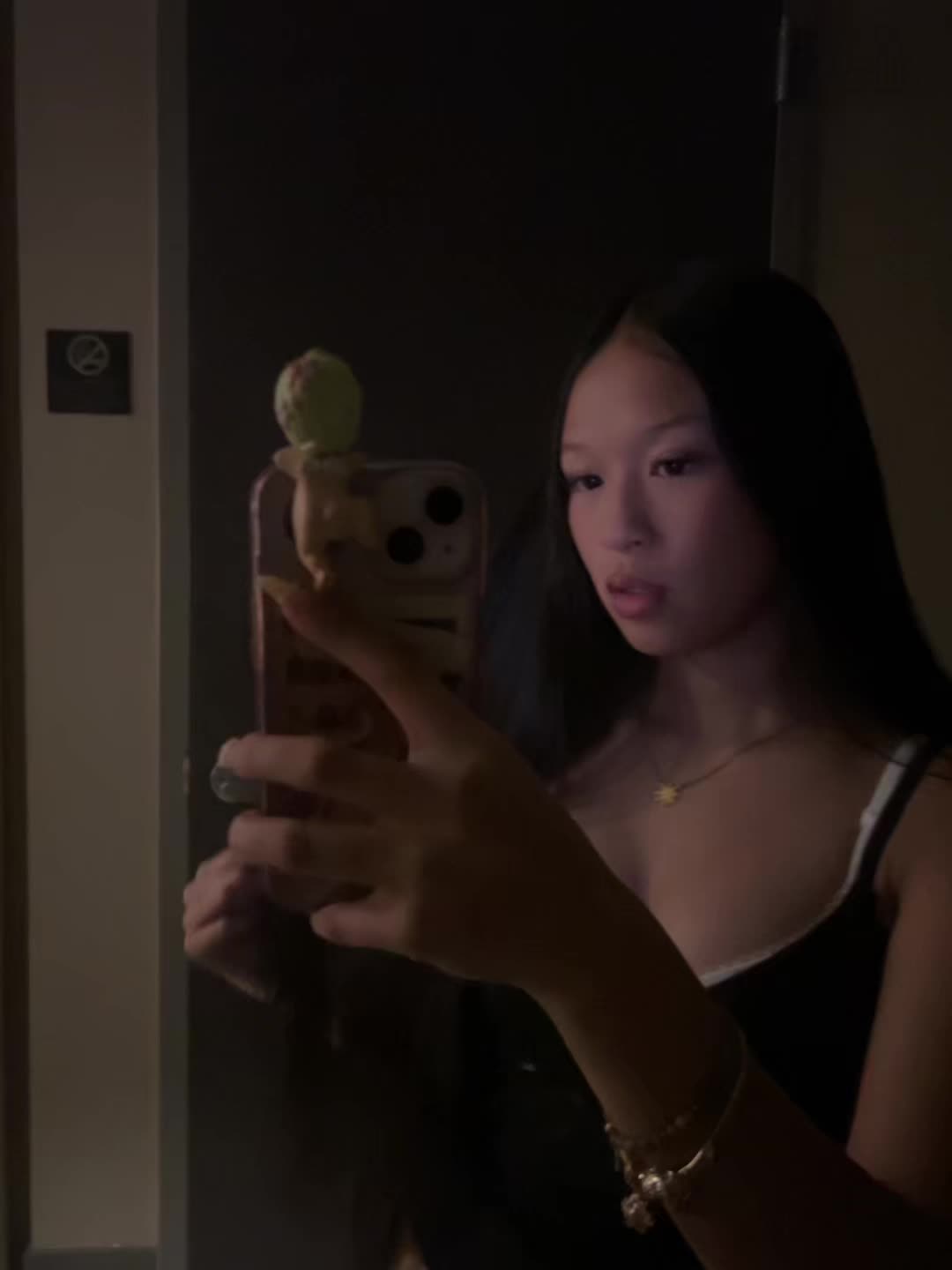 @buymestarbucks