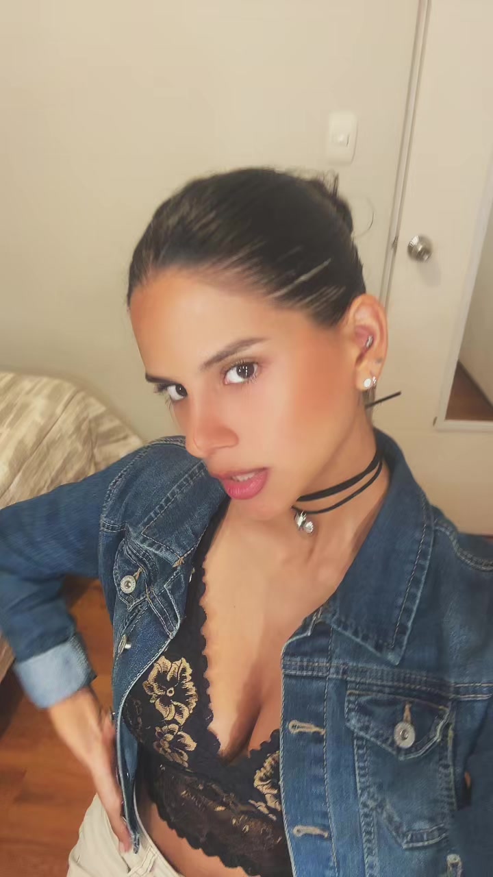 @arii_rojas