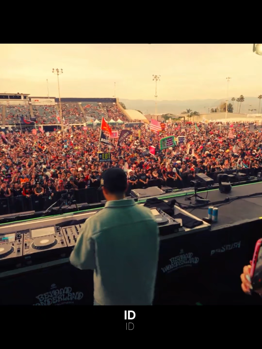 @EDM Life