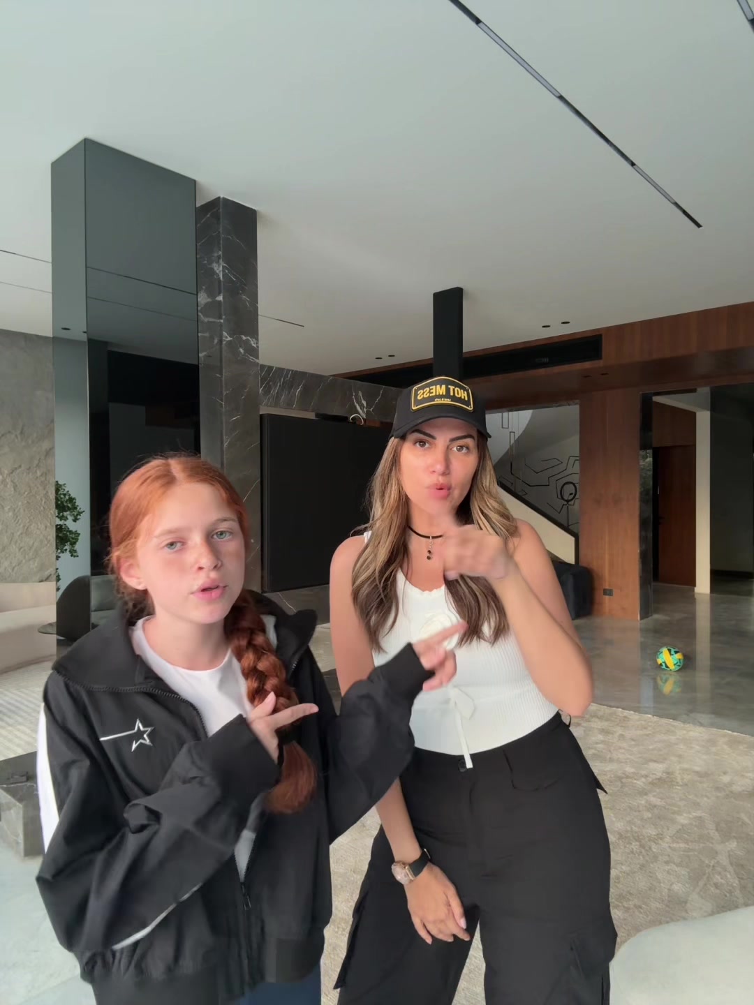 @Didi & Kiki