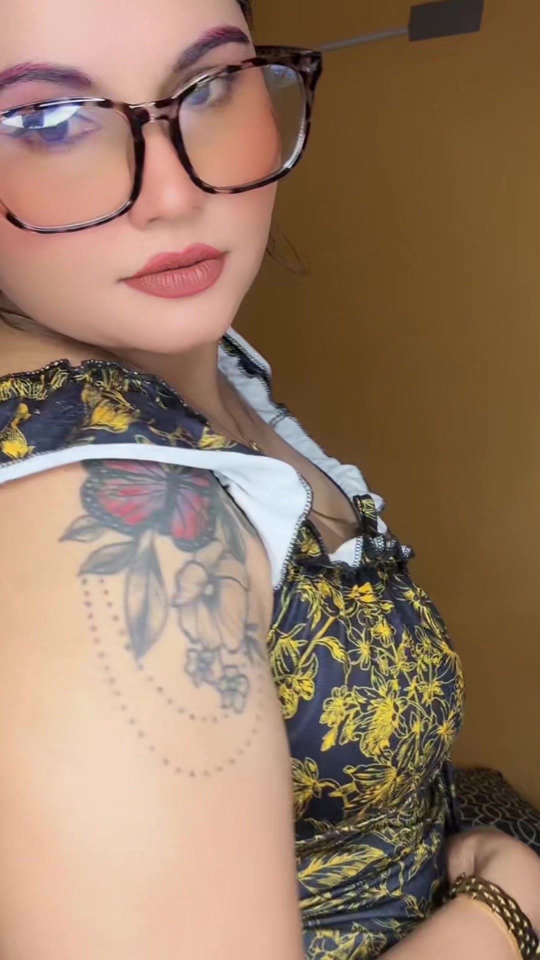 @SEXYNADIA123