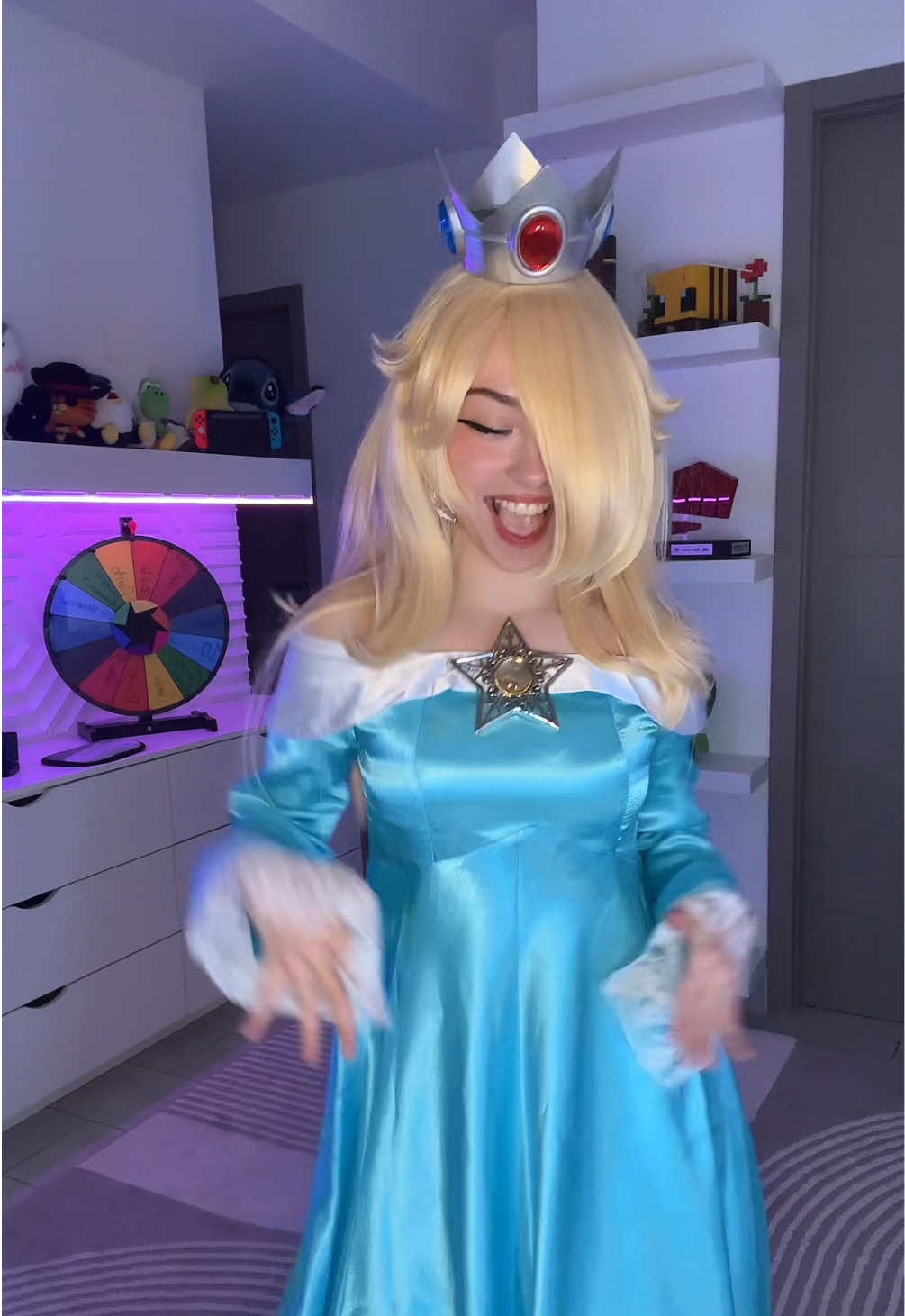 @MictiaGenerica