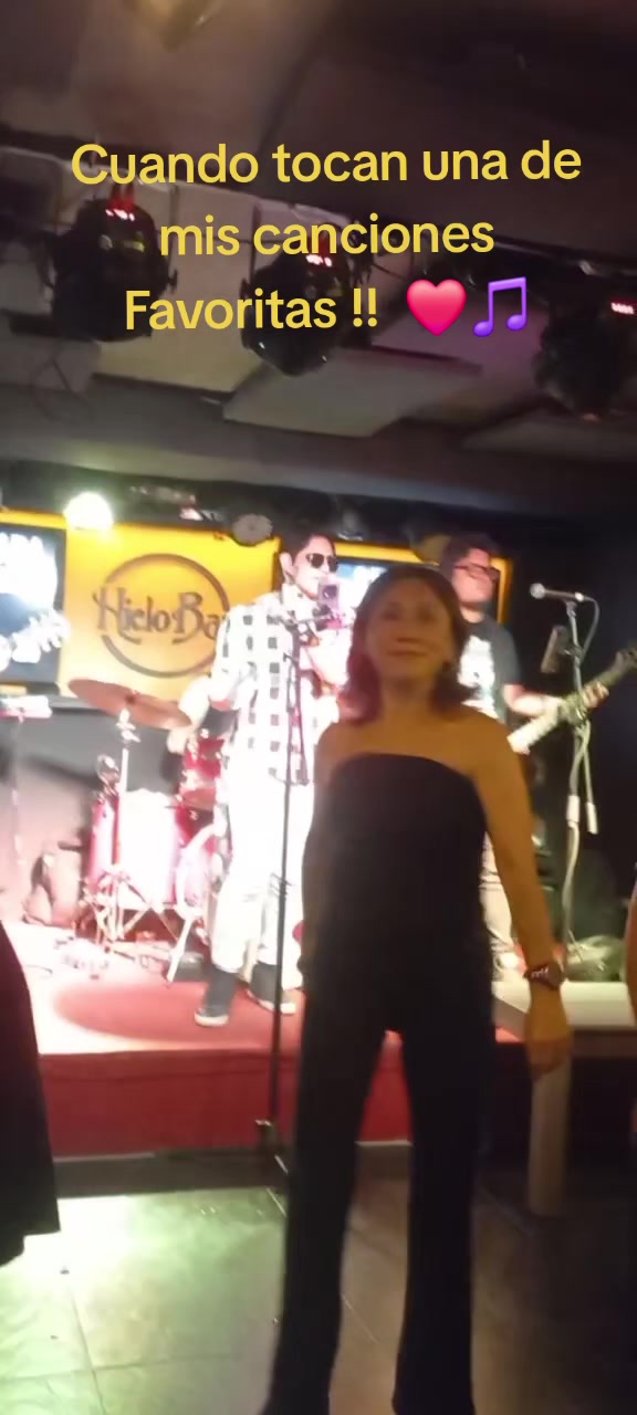 @Giovanna 🖤🎵✨️