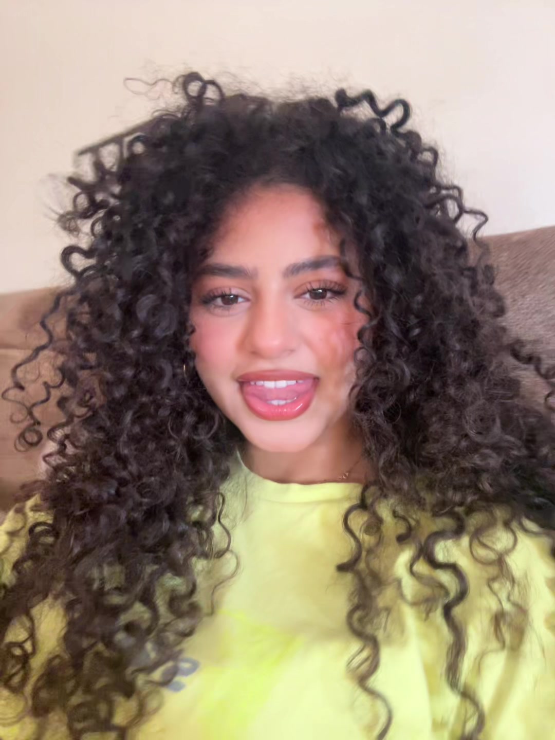 @itsnadaofficial.xo