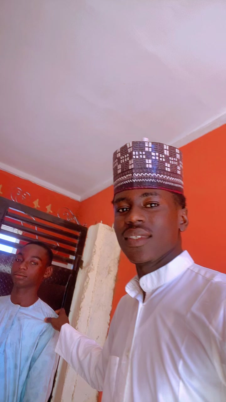 @P A COMEDIAN 