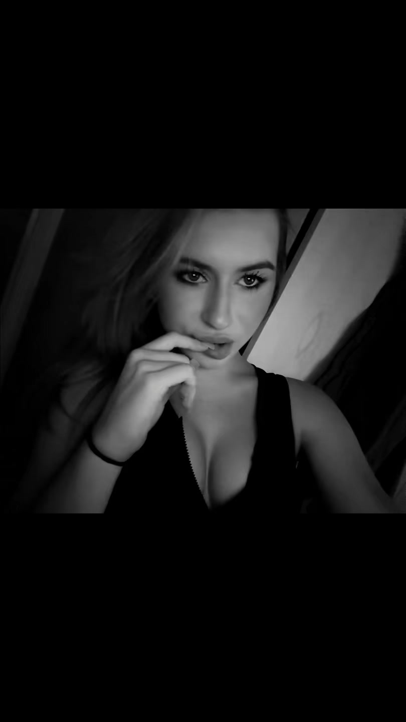 @𝐀.