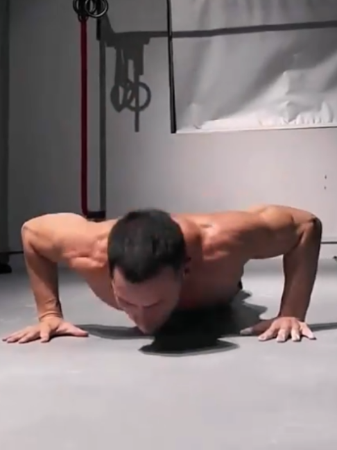 @Beautiful Muscle Male