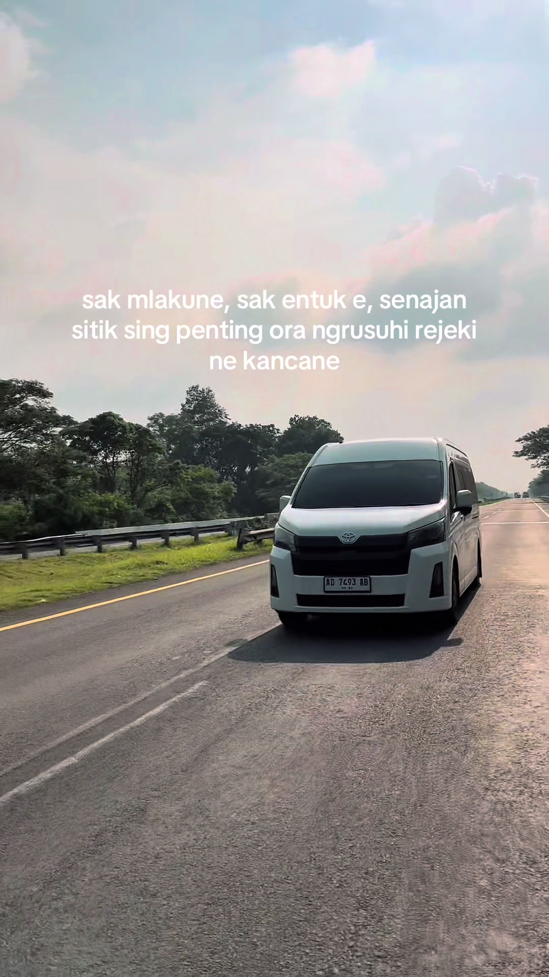 @SEWA HIACE SOLO RAYA