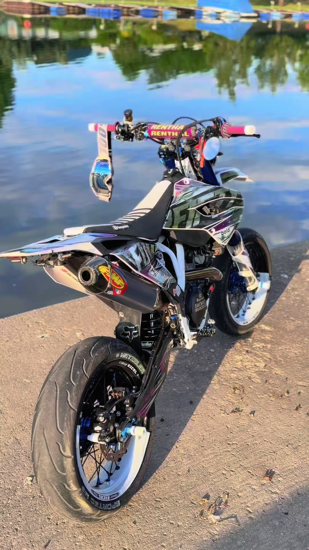 @Joni_moto