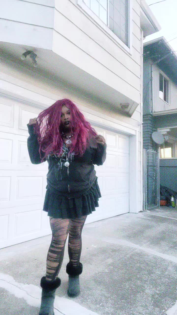 @🐺