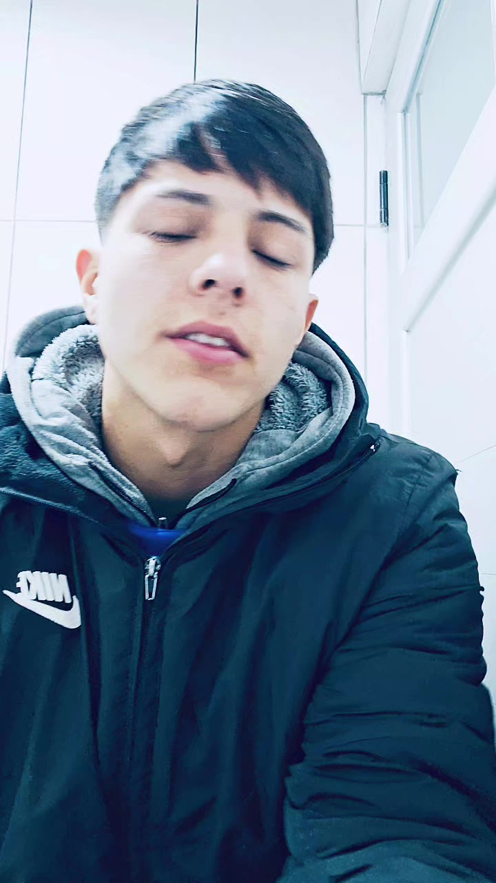 @𝓻𝓸𝓶𝓮𝓻𝓸🗼
