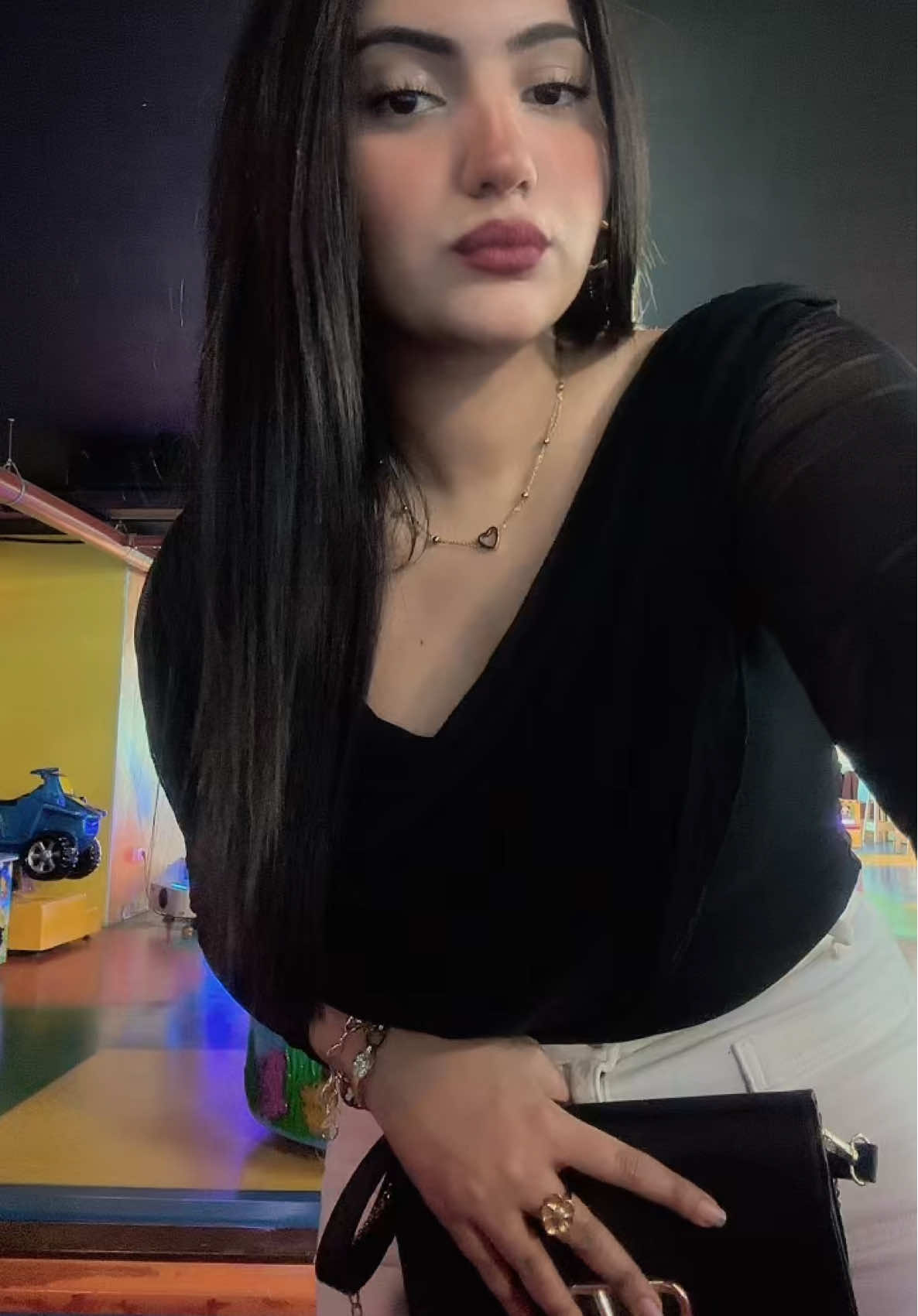 @Essra🇹🇳