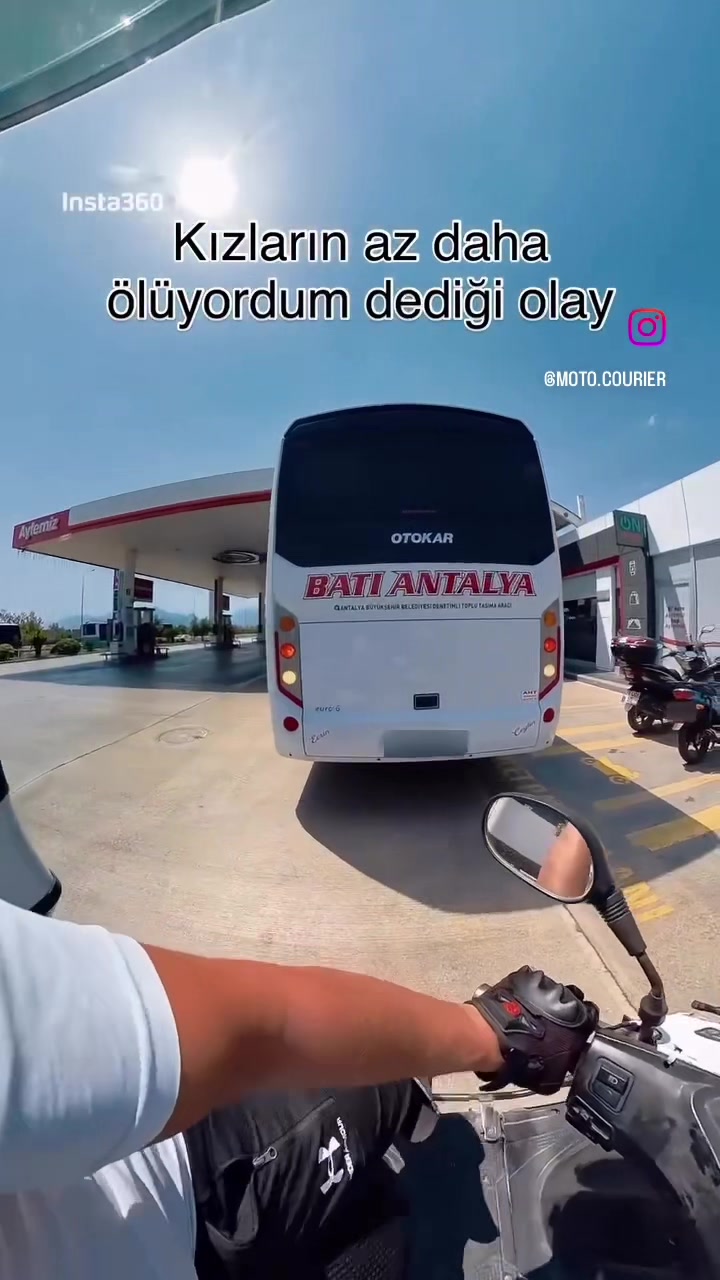 @Moto.courier