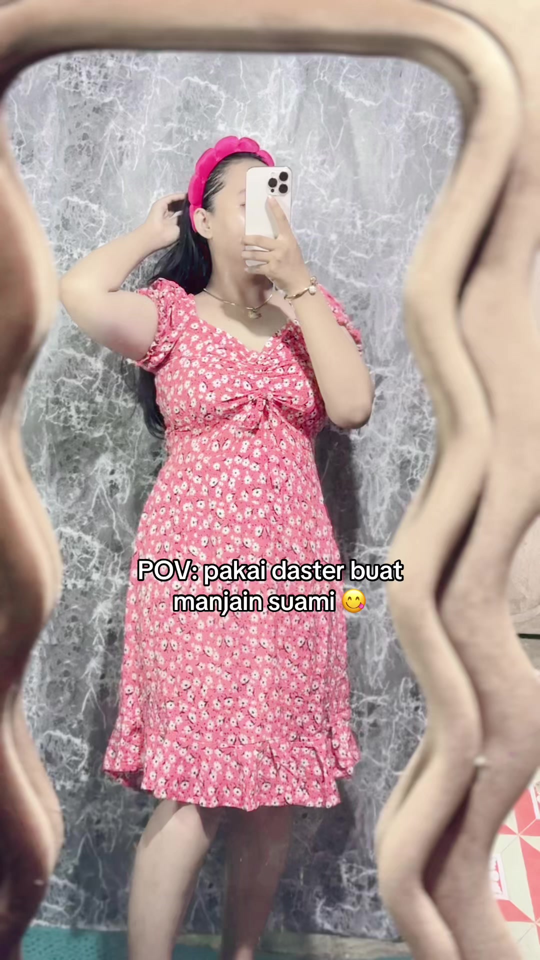 @Tania_