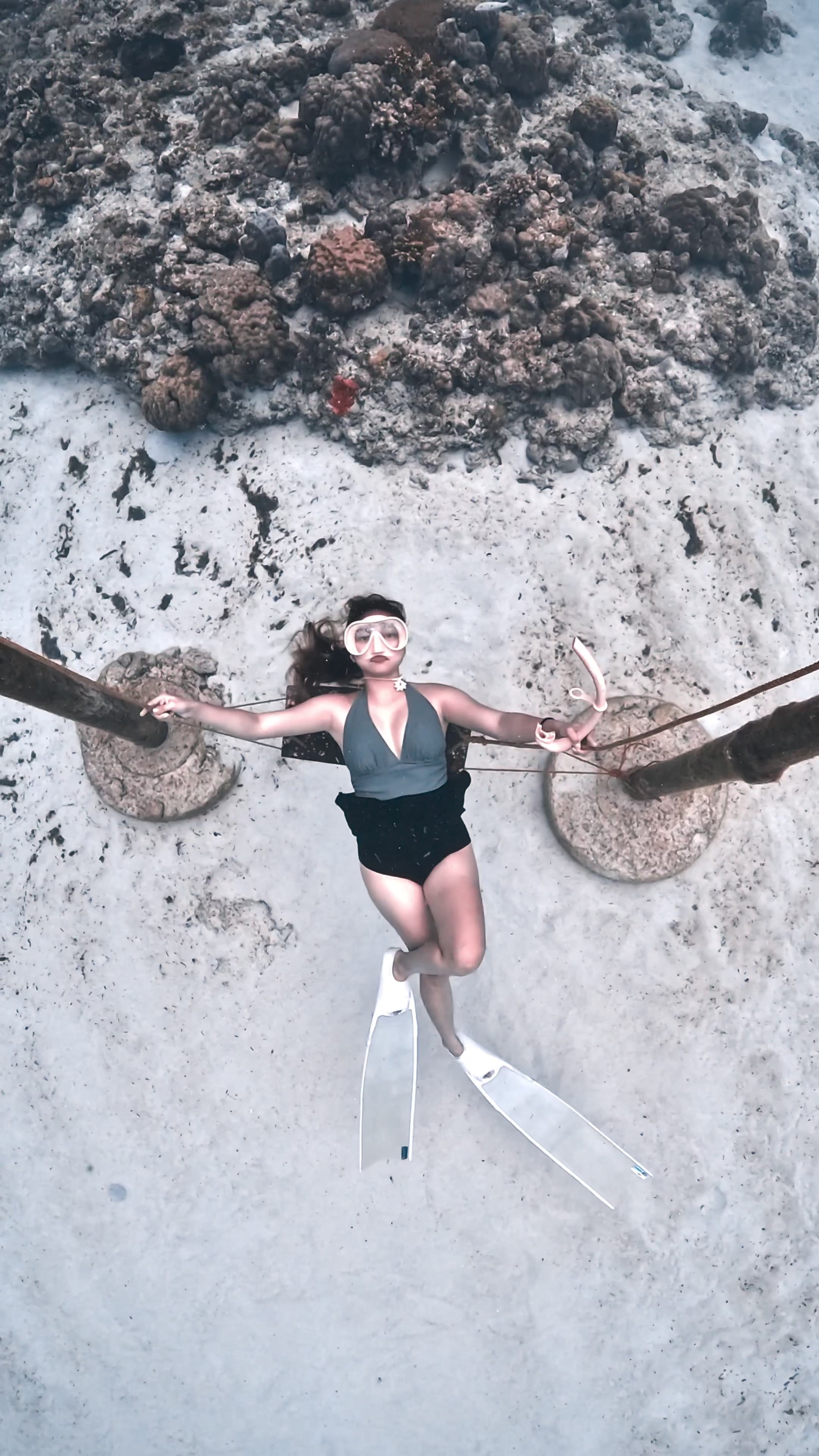 @divewith_eyJ