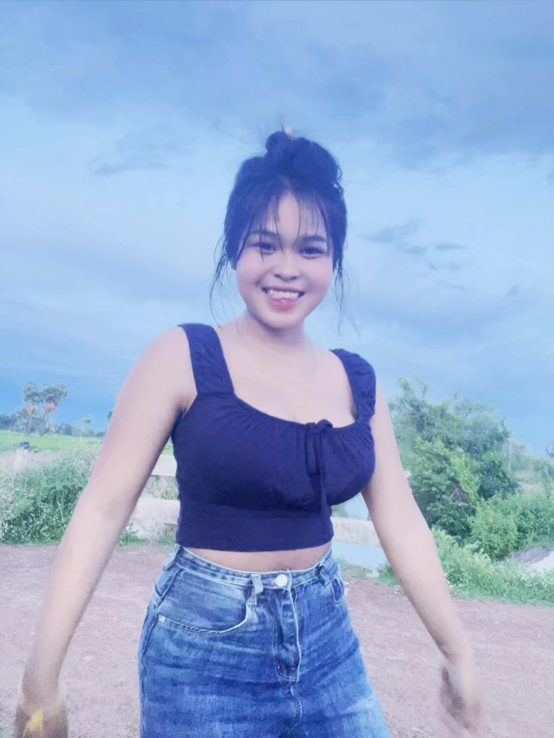 @Mom-មុំ💞