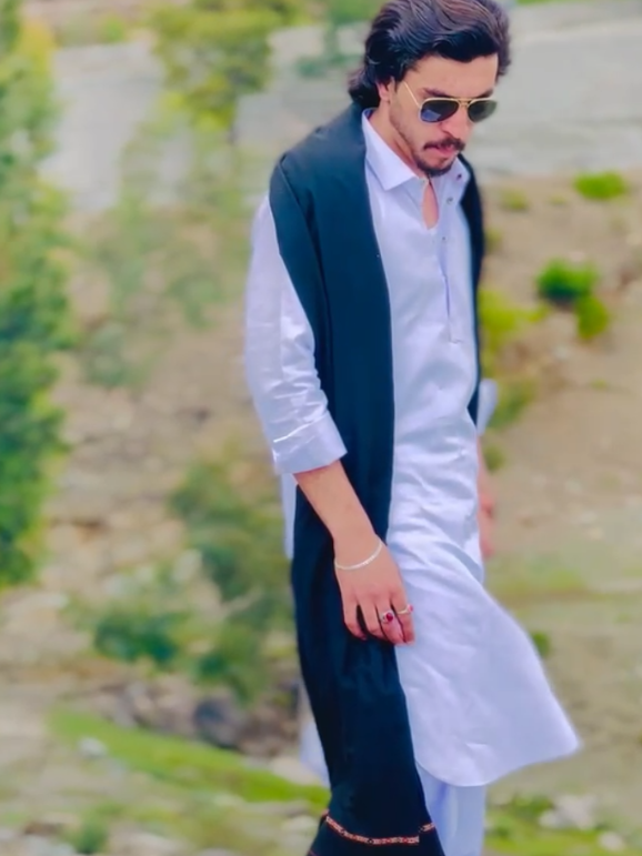 @7 A.T.A🏴☠️ 👈🏼 لیوانو سالار